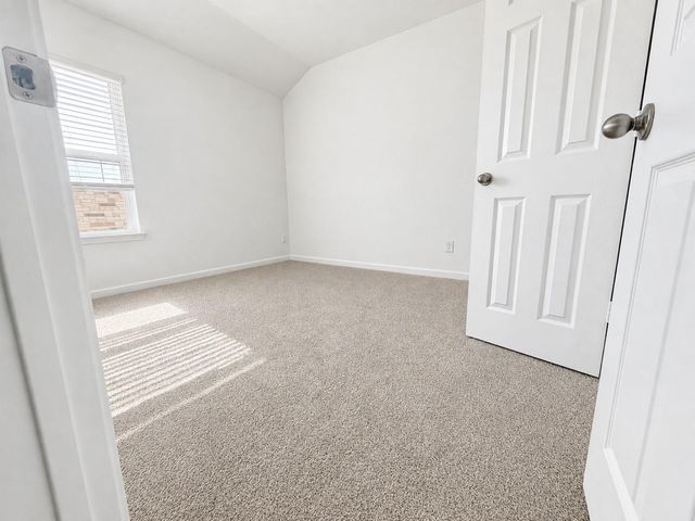 501 Oak Chase Avenue, Dayton, TX 77535