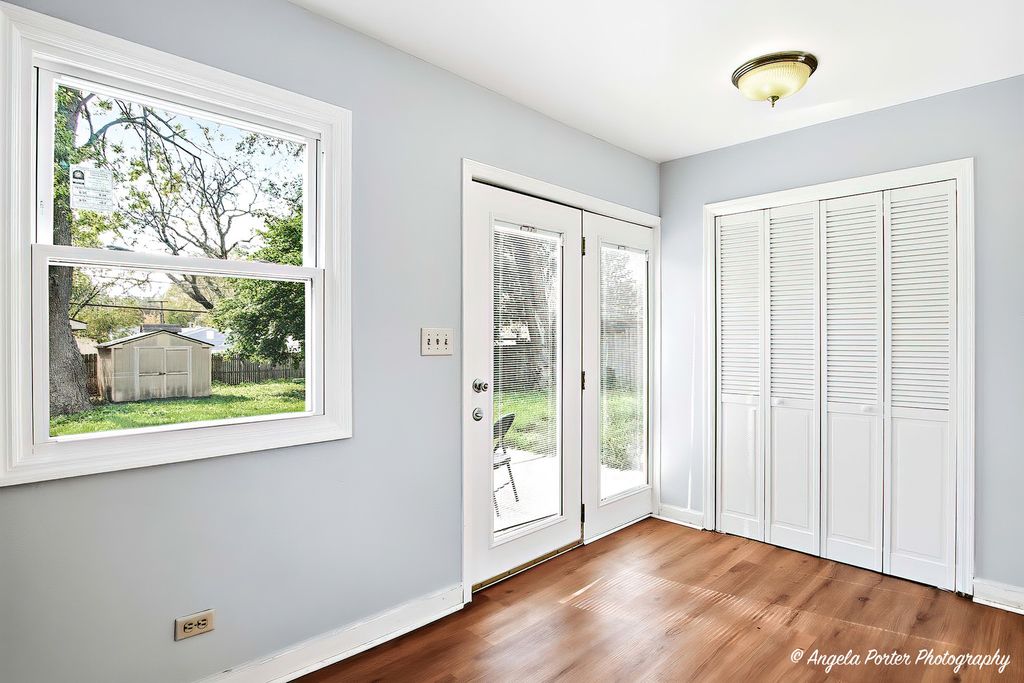 Image 19 of property listing at Address unavailable.