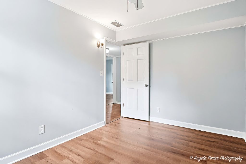 Image 28 of property listing at Address unavailable.