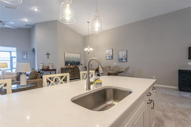 21 TIDEWAY TRAIL, Palm Coast, FL 32137