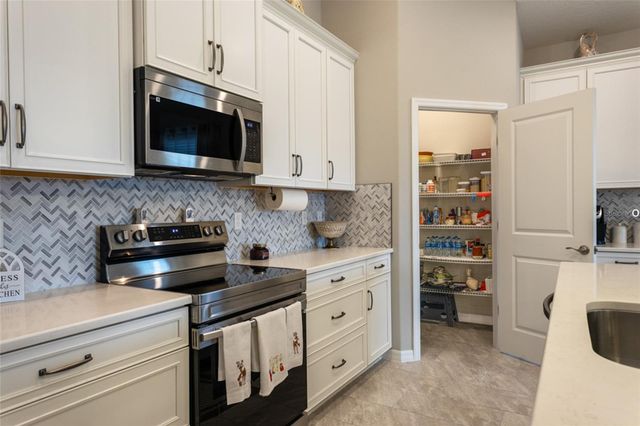 21 TIDEWAY TRAIL, Palm Coast, FL 32137