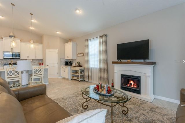 21 TIDEWAY TRAIL, Palm Coast, FL 32137