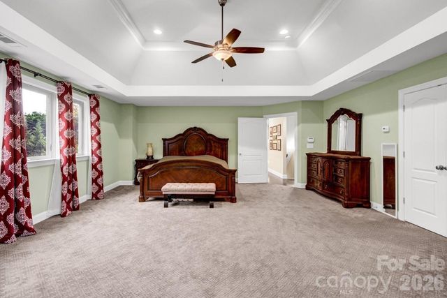 125 Leeward Shoals Lane, Mooresville, NC 28117