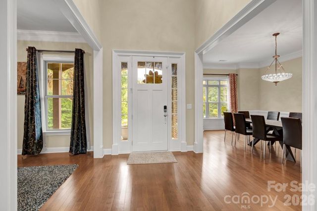 125 Leeward Shoals Lane, Mooresville, NC 28117