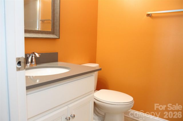125 Leeward Shoals Lane, Mooresville, NC 28117