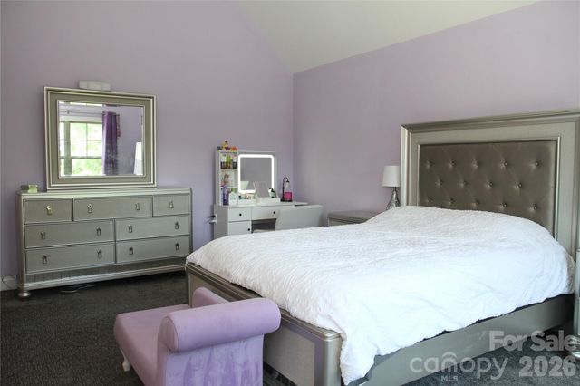 125 Leeward Shoals Lane, Mooresville, NC 28117