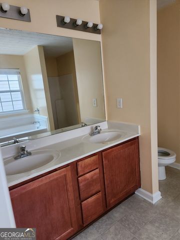 2135 Pine View Trail, Ellenwood, GA 30294