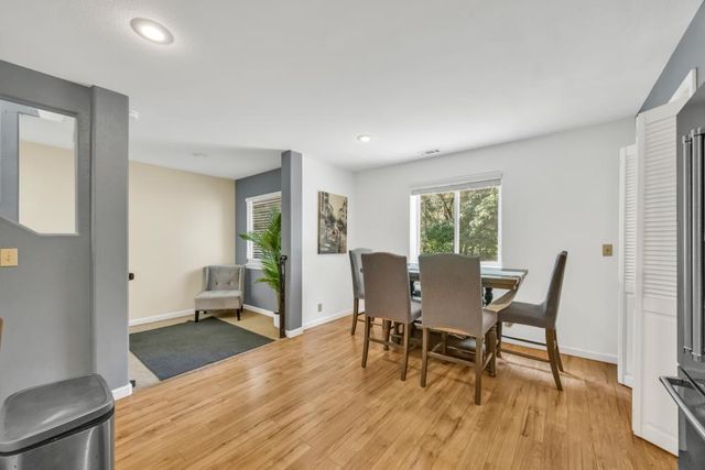 24977 Oro Valley Rd, Auburn, CA 95602