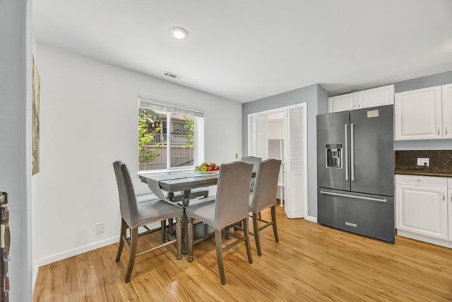 24977 Oro Valley Rd, Auburn, CA 95602