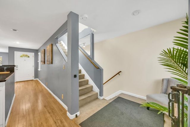 24977 Oro Valley Rd, Auburn, CA 95602