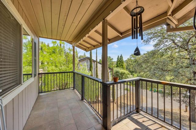 24977 Oro Valley Rd, Auburn, CA 95602