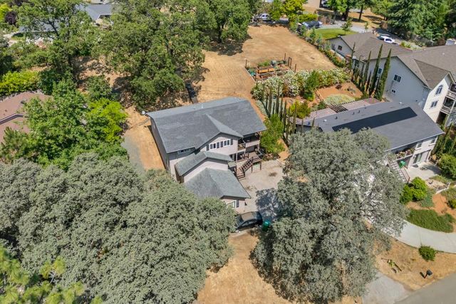 24977 Oro Valley Rd, Auburn, CA 95602