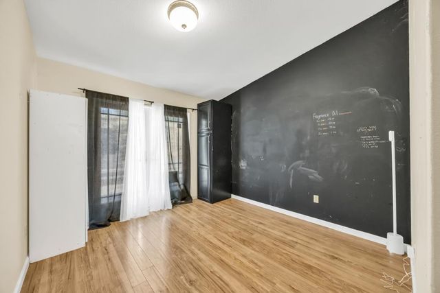 24977 Oro Valley Rd, Auburn, CA 95602