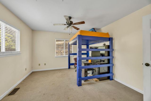 24977 Oro Valley Rd, Auburn, CA 95602