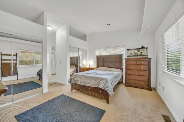 24977 Oro Valley Rd, Auburn, CA 95602