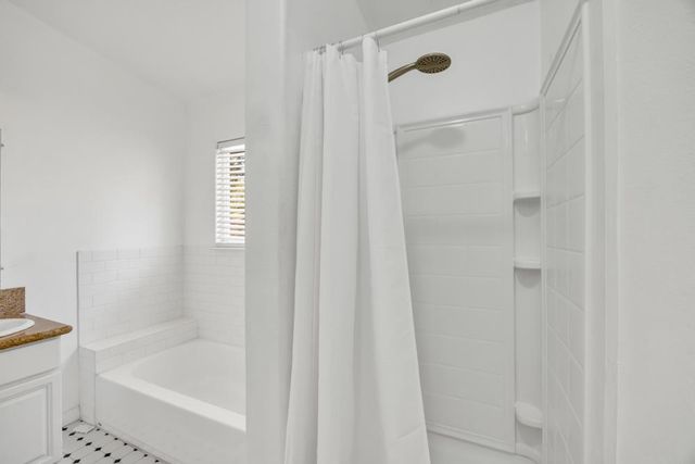 24977 Oro Valley Rd, Auburn, CA 95602