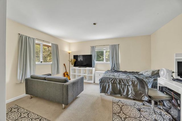 24977 Oro Valley Rd, Auburn, CA 95602