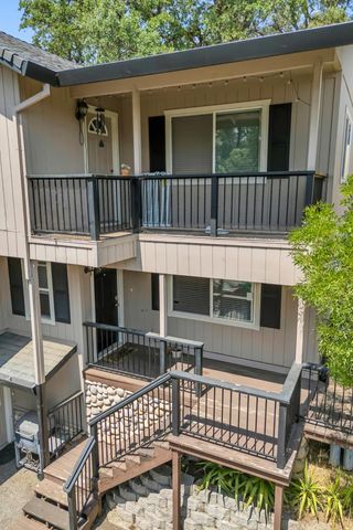 24977 Oro Valley Rd, Auburn, CA 95602