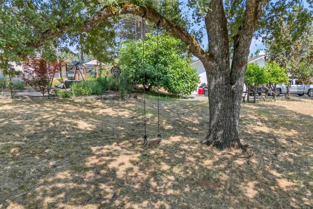 24977 Oro Valley Rd, Auburn, CA 95602