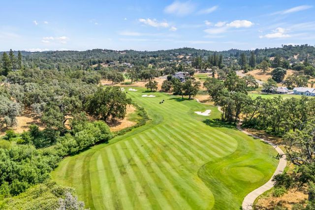 24977 Oro Valley Rd, Auburn, CA 95602