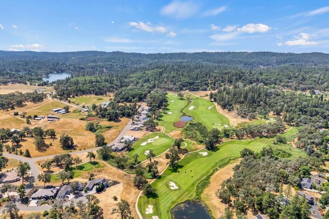 24977 Oro Valley Rd, Auburn, CA 95602