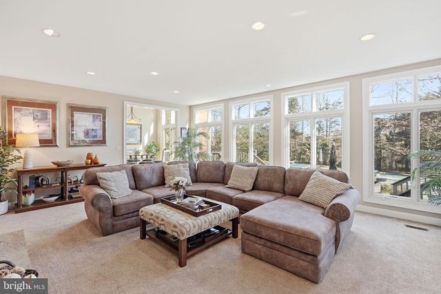 9860 AVENEL FARM DR, Potomac, MD 20854