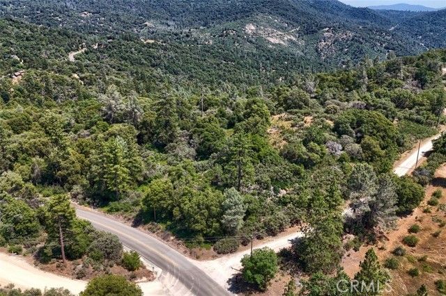 0 Leaning Pine Way, Mariposa, CA 95338