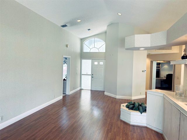 11801 Fountainside Cir, Boynton Beach, FL 33437