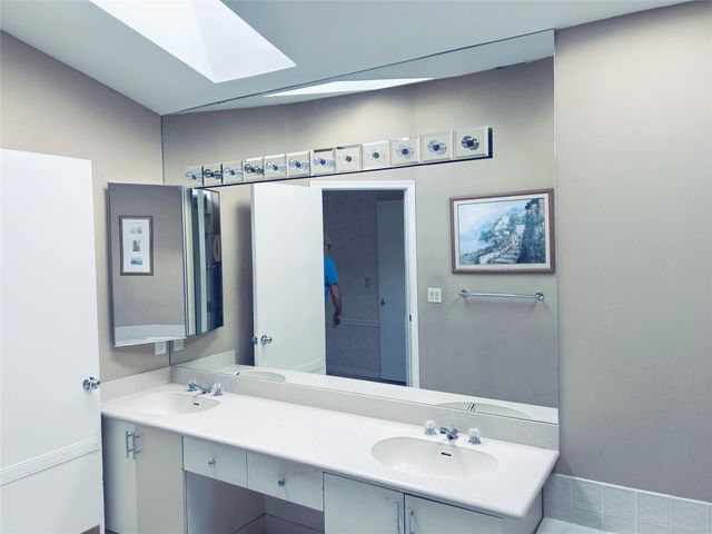11801 Fountainside Cir, Boynton Beach, FL 33437