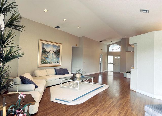 11801 Fountainside Cir, Boynton Beach, FL 33437
