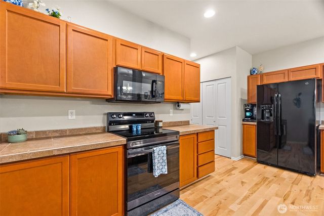 796 Fenway Lane SW, Olympia, WA 98512
