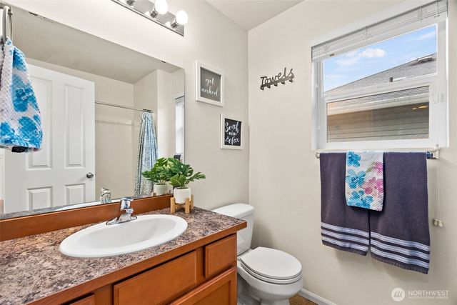 796 Fenway Lane SW, Olympia, WA 98512