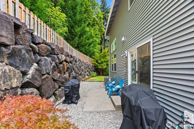 796 Fenway Lane SW, Olympia, WA 98512