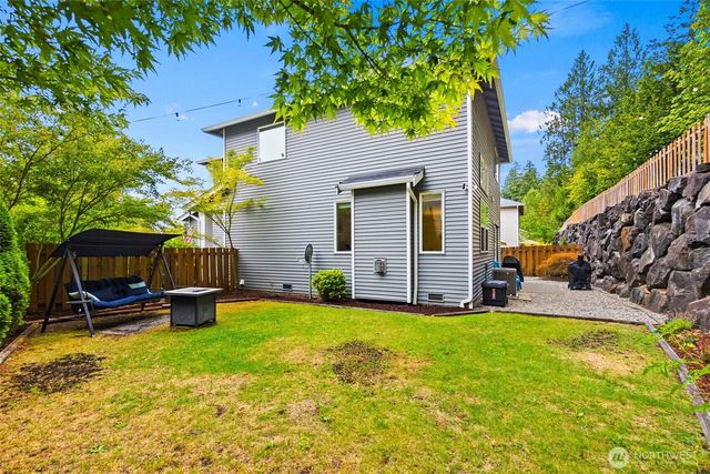 796 Fenway Lane SW, Olympia, WA 98512