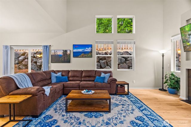 796 Fenway Lane SW, Olympia, WA 98512