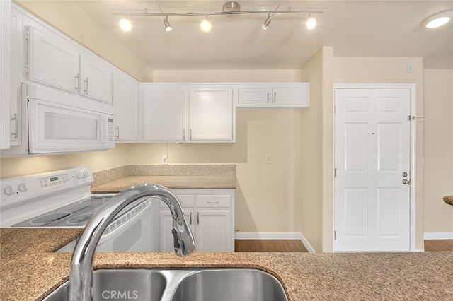 11410 Brookshire Avenue 113, Downey, CA 90241