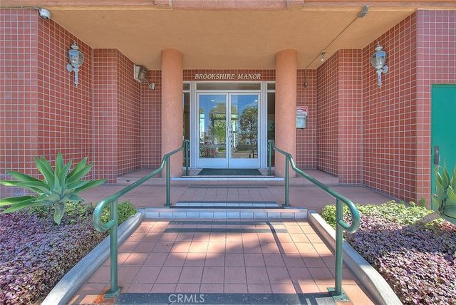 11410 Brookshire Avenue 113, Downey, CA 90241