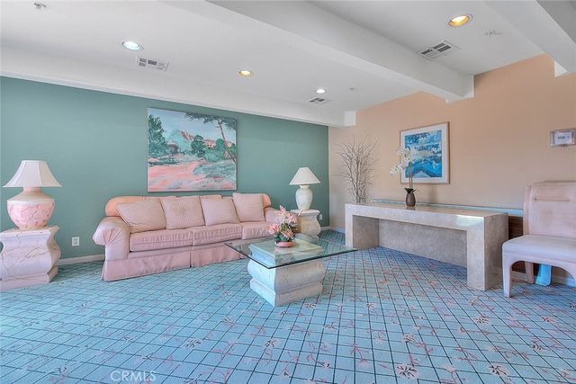 11410 Brookshire Avenue 113, Downey, CA 90241