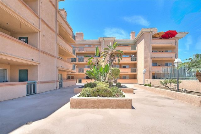 11410 Brookshire Avenue 113, Downey, CA 90241