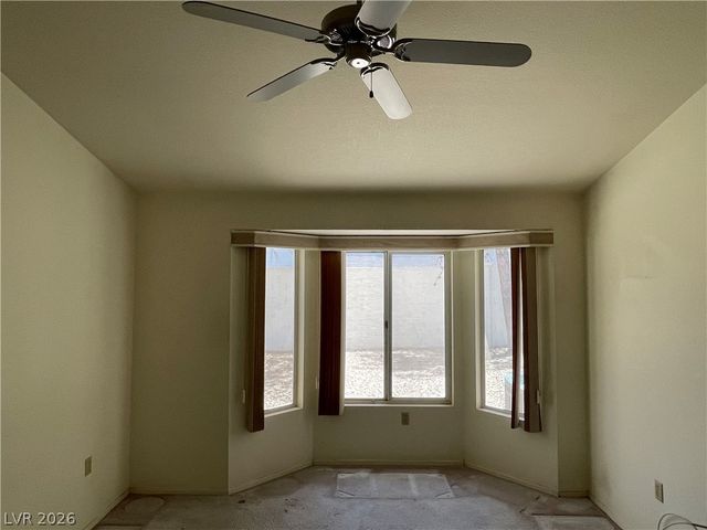 8673 Prairie Hill Drive, Las Vegas, NV 89134