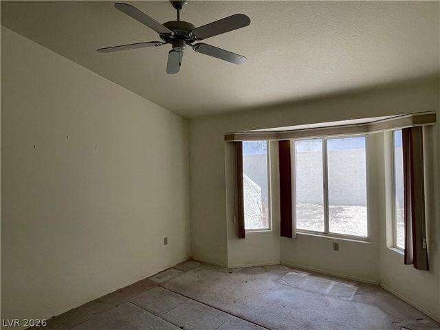8673 Prairie Hill Drive, Las Vegas, NV 89134