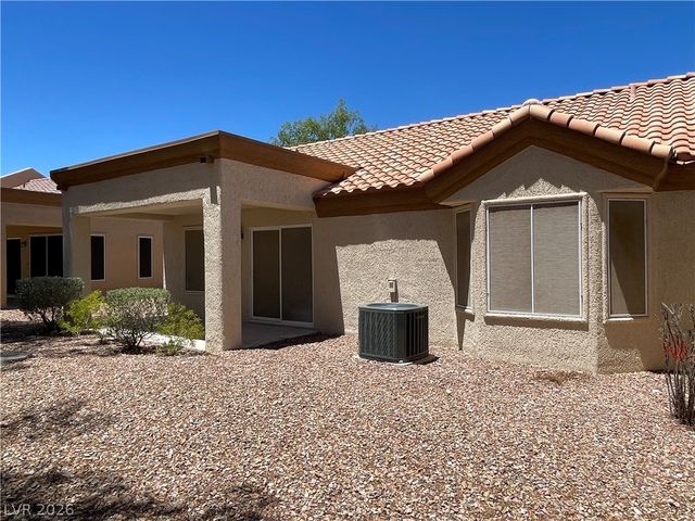 8673 Prairie Hill Drive, Las Vegas, NV 89134