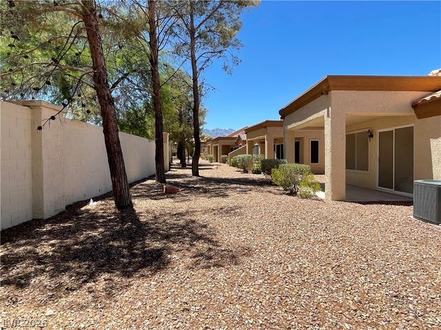 8673 Prairie Hill Drive, Las Vegas, NV 89134