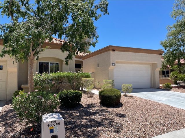 8673 Prairie Hill Drive, Las Vegas, NV 89134