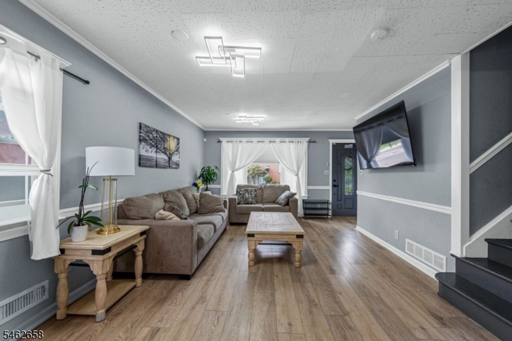 304 Maple Ave, South Plainfield Boro, NJ 07080 — photo 5