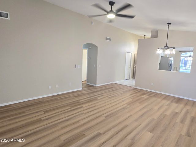 697 W GOLDEN Street, Gilbert, AZ 85233