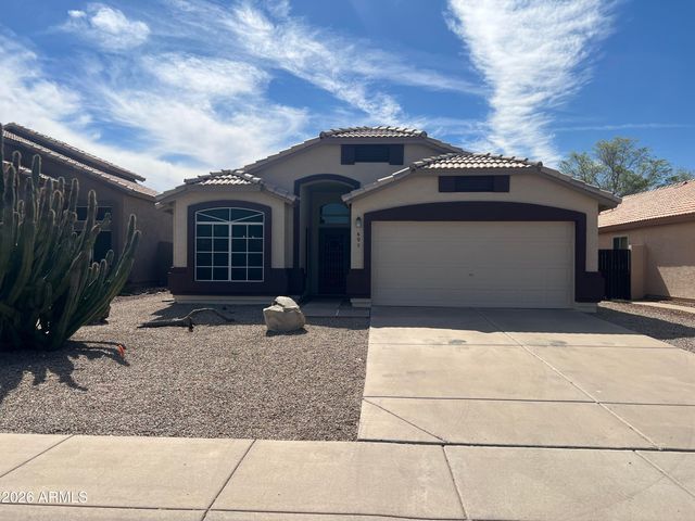 697 W GOLDEN Street, Gilbert, AZ 85233