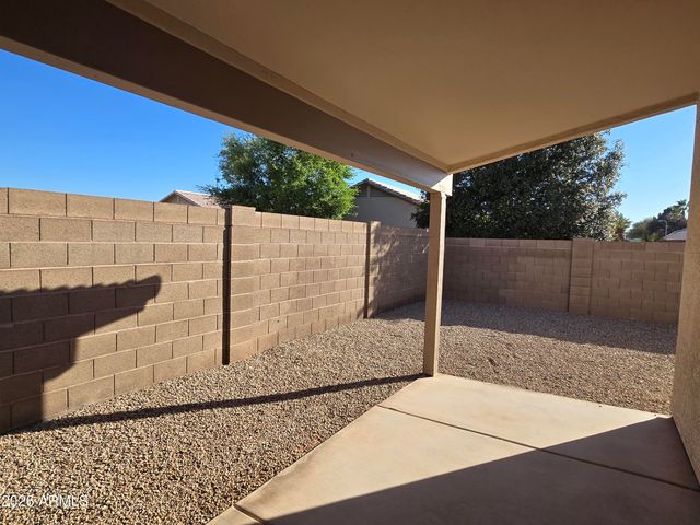 697 W GOLDEN Street, Gilbert, AZ 85233