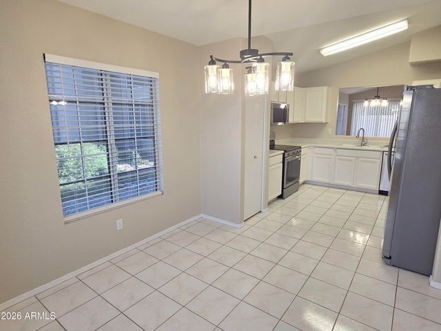 697 W GOLDEN Street, Gilbert, AZ 85233