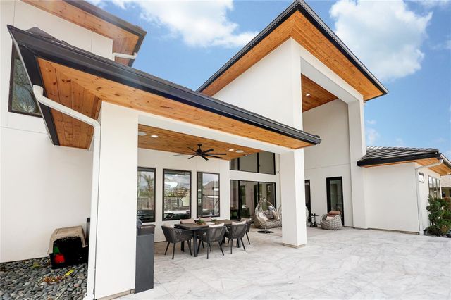 9231 Fox Bend Lane, Sienna Plantation, TX 77459